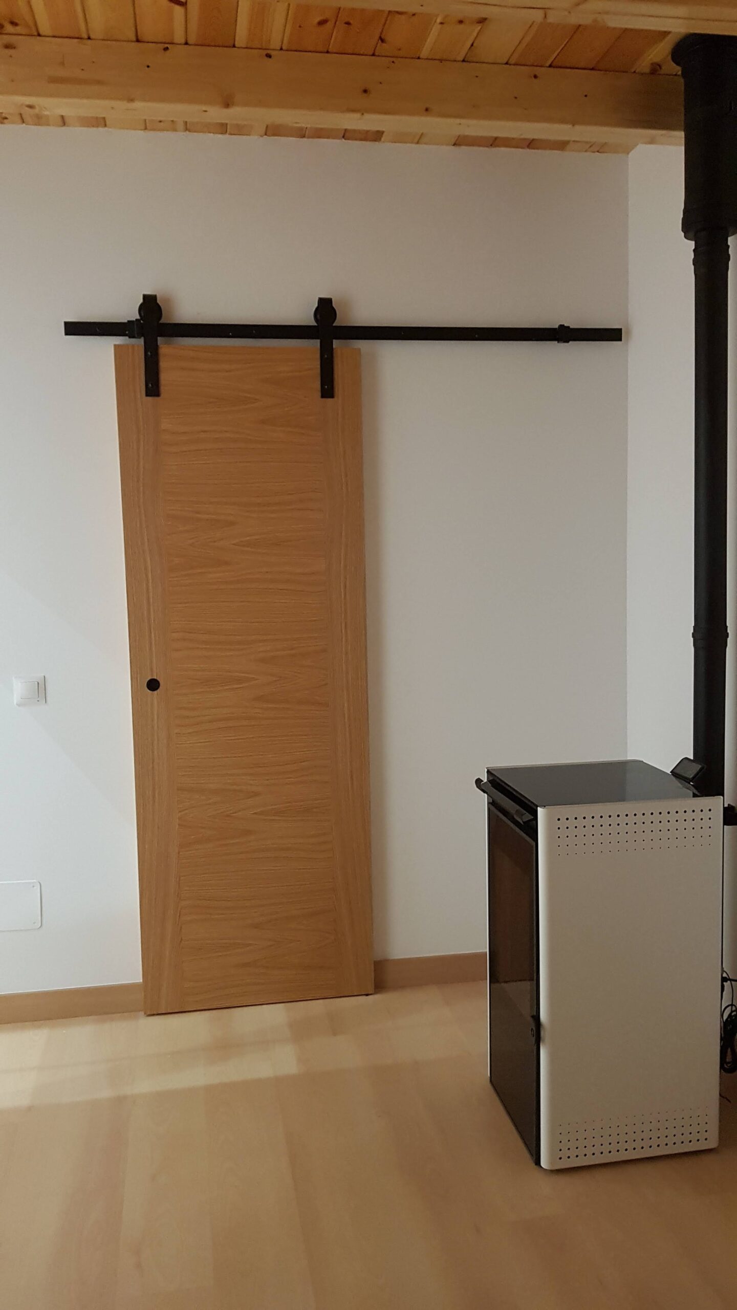 BARNIZADA LISA PBL-7300C ROBLE CORREDERA GRANERO